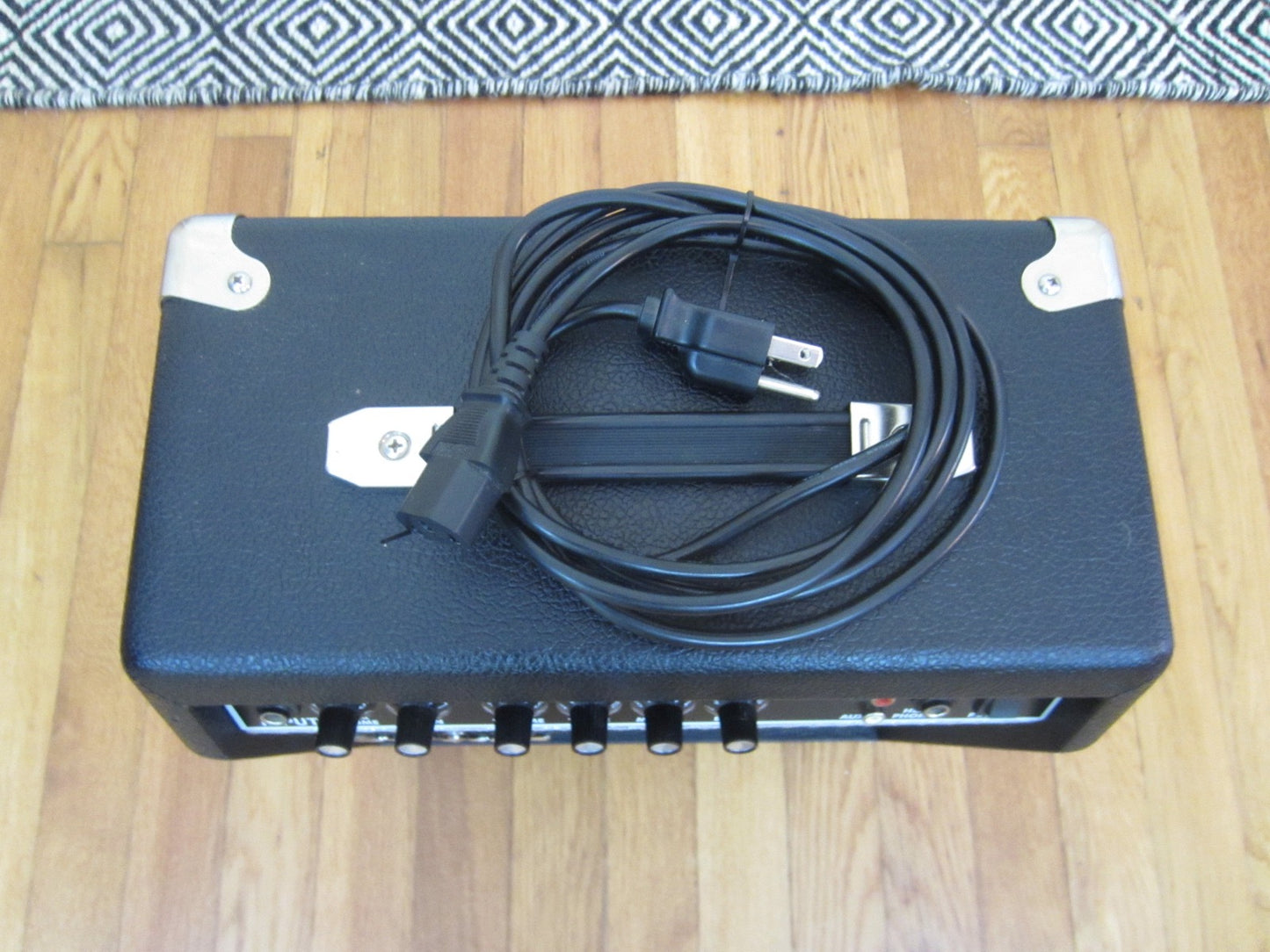 Lil' Huddy's Guitar Shop - Lil' Huddy's Guitar Shop