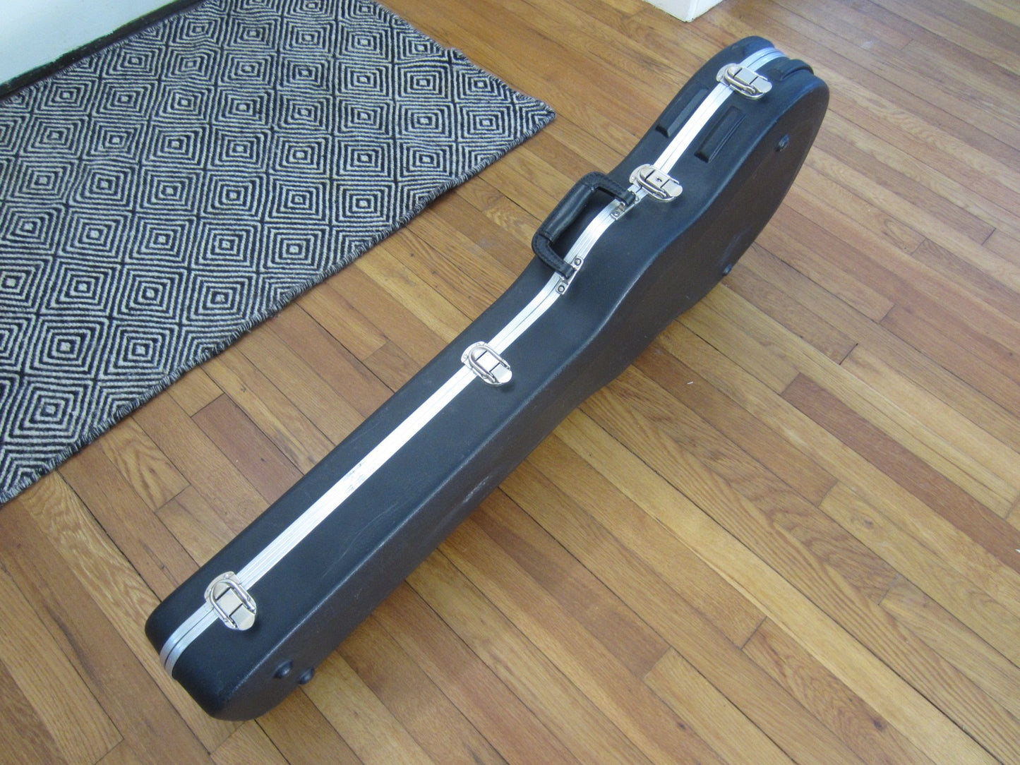 Lil' Huddy's Guitar Shop - Lil' Huddy's Guitar Shop