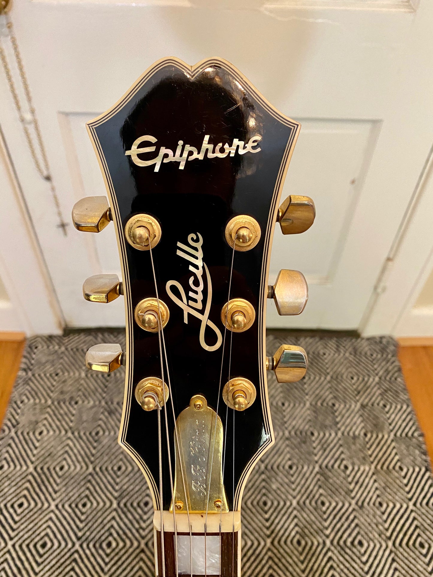 Lil' Huddy's Guitar Shop - Lil' Huddy's Guitar Shop