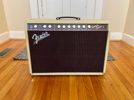 Fender Super Sonic 22 1 x 12 Combo | Blonde w/ Oxblood, 4-Button Footswitch, Fender Cover