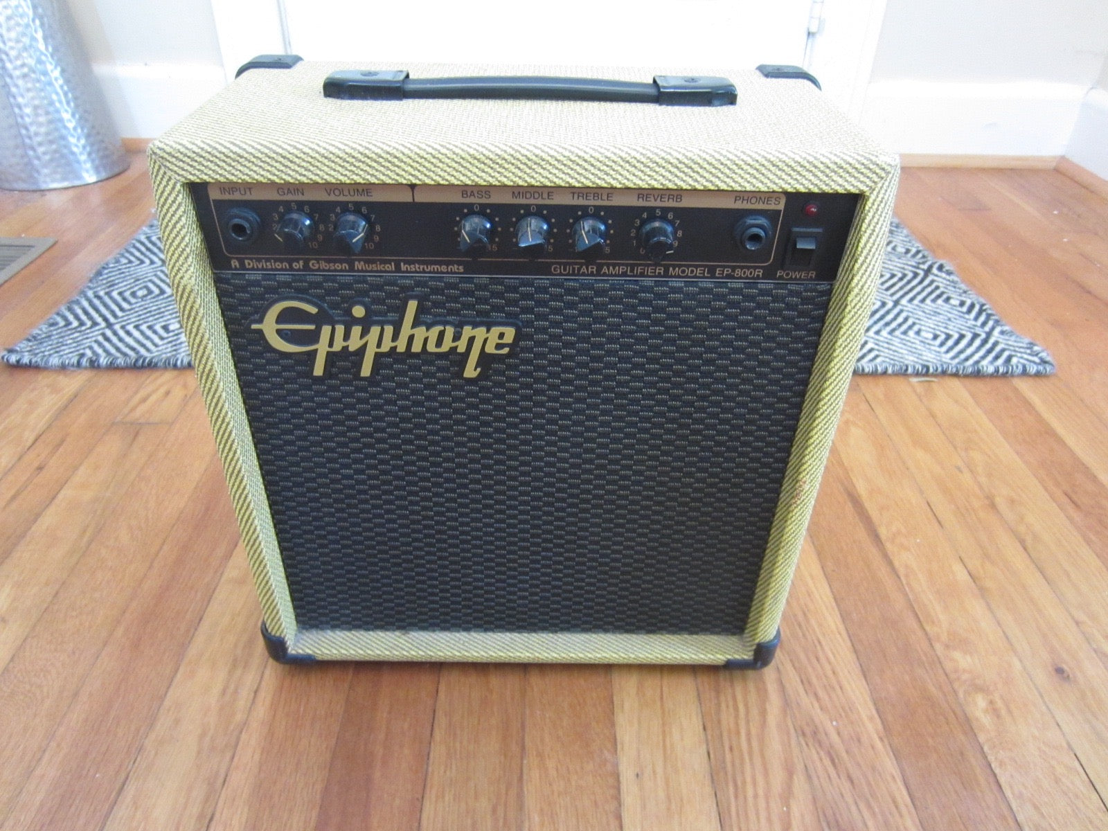 Epiphone EP-800R Tweed Practice Amp w/ Spring Reverb – Lil' Huddy's ...