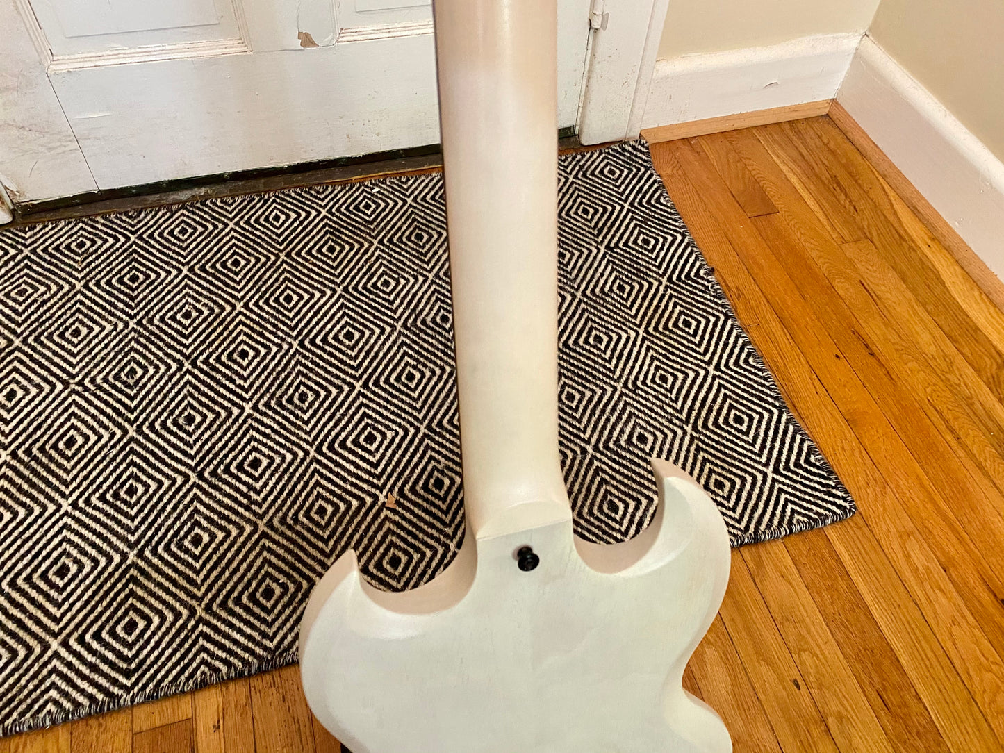 2013 Gibson SGJ Trans White Husk | Dark Rosewood Fretboard, Fantastic Condition